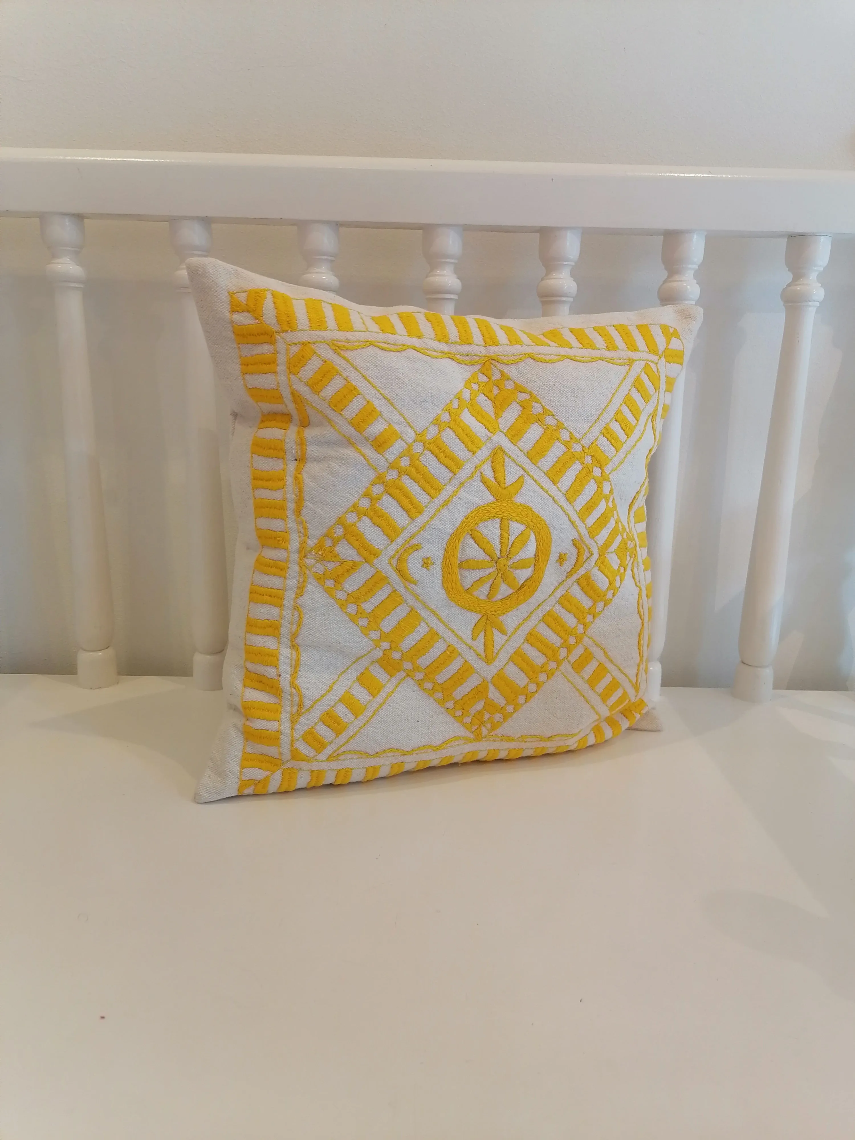 Gabgab Cushion